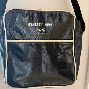 Vintage Wilson’s Leather M. Julian messenger bag